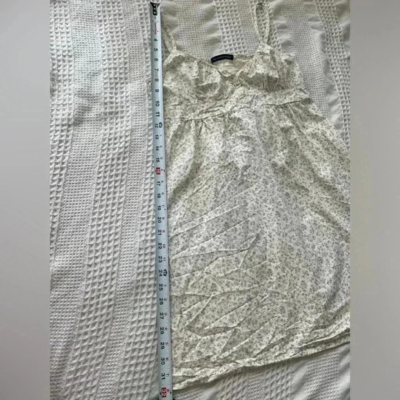 Brandy Melville Babydoll Dress Floral Mini Cotton Summer Tie Back Button Front - Picture 9 of 10